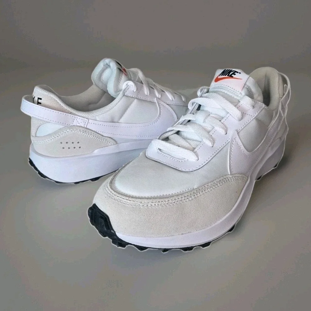 Nike Waffle Debut Sneaker Shoes Womens 10 White DH9523-100 Running Lace Up NWB